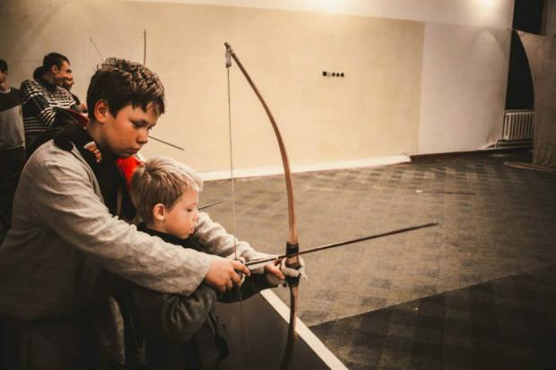 Навчатимуть стрільбі з лука усіх, не залежно від віку | Фото: Артур Єфремов