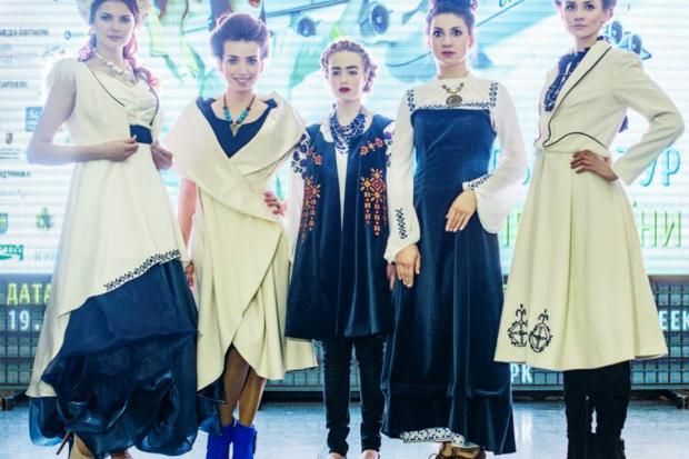 ГАЛИЧИНА. Дизайнер одягу &ndash; Голда Виноградська (Львів), дизайнери прикрас &ndash; Роксолана Шемчук (Львів) та ТМ SV