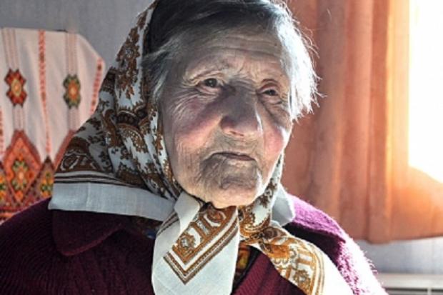 &mdash; Щоб мирно жили брат з братом, щоб не продавали за шматок хліба країну. Ми ж не продалися, &mdash; каже Гелена Йо