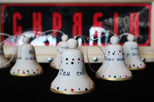 Я би хотіла, щоб дзвіночки розійшлися поміж людей, і щось їм сказали більше ніж до трагедії. Від чогось би вберегли, пок