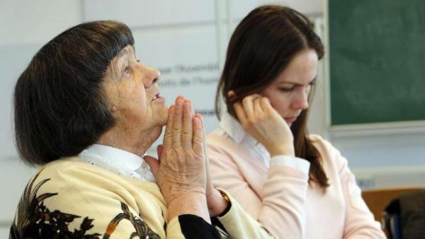 Мама Надії Савченко: Я дуже вдячна Ангелі Меркель. Вона робить більше, ніж українська влада | Фото: Каріна Мьоссбауер та