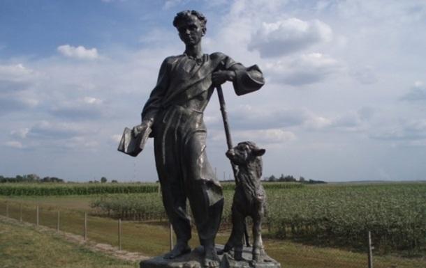 Правоохоронці кажуть, що це вже не перший випадок викрадення цього пам'ятника | Фото: ua.korrespondent.net