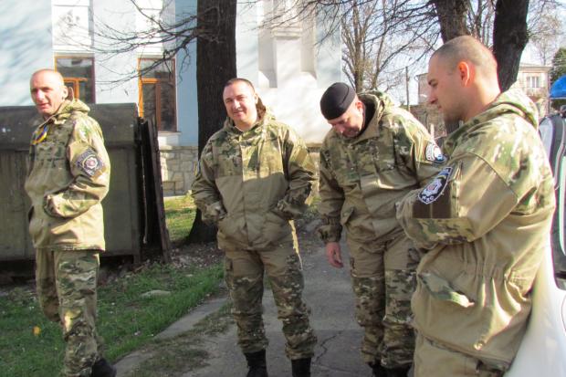 Правоохоронці отримали інформацію про можливе порушення громадського спокою у Калуші  | Фото: Оксана Пілянська 