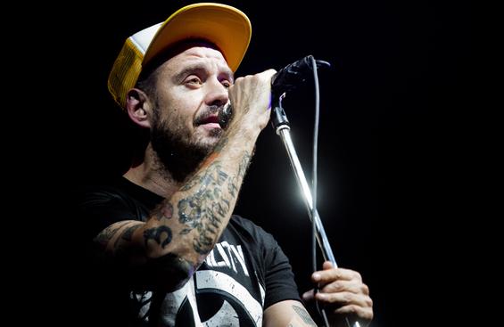 Пiсня "Империя добра" була написана у 2010 році і повинна була увійти в альбом "Весёлые картинки"