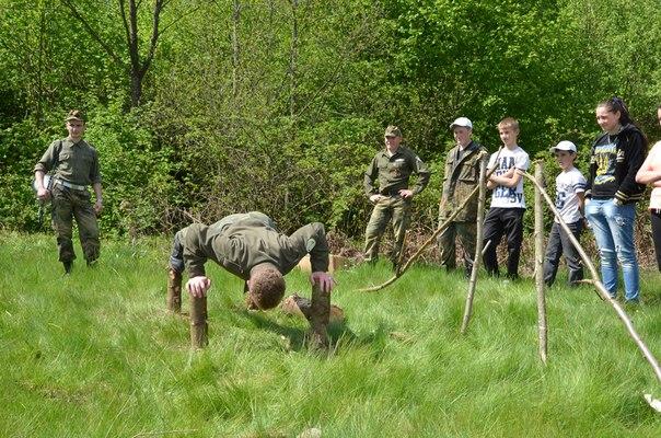 Торік під час вишколу у Грабівці трненували тіло і витримку  | Фото: з архіву Вікон 
