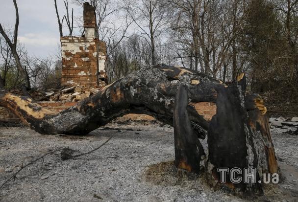 За вигорілим осередком надзвичайники збираються пильно спостерігати від двоїх до десятти днів