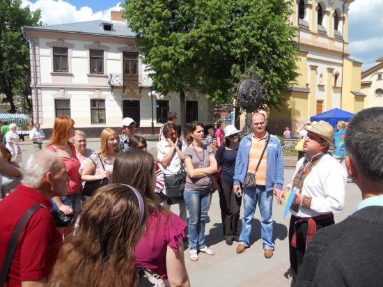 Початок екскурсій традиційно кожної неділі о 12.00