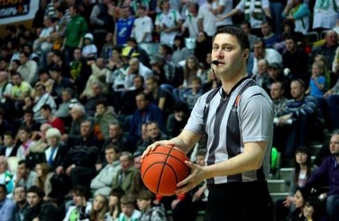 Раніше Гомельський вже відзначався "аїздами" на українських баскетболістів | Фото: zaxid.net