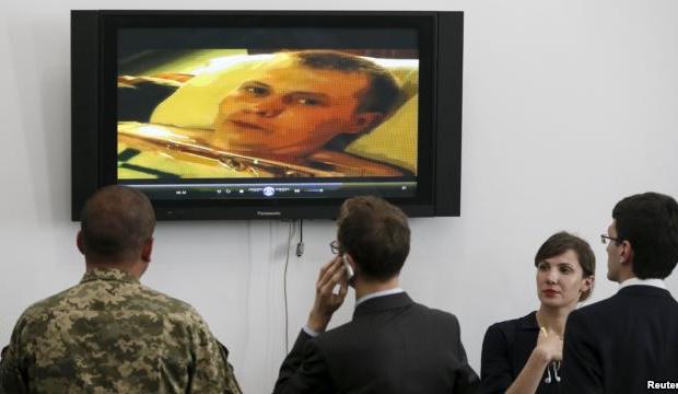 Відеокадр із одним із затриманих на Луганщині росіян на прес-конференції в Києві, 18 травня 2015 року