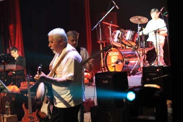 "Голубі кристали" "диноаври" &mdash; калуського року | Фото: Олександр Бірін