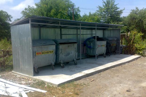 Сімтників із дахом у Калуші ще не встановлювали | Фото: Калуський формат/ВКонтакте