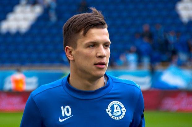 Одразу кілька футбольних клубів цікавилися українським хавбеком. | Фото: rian.com.ua