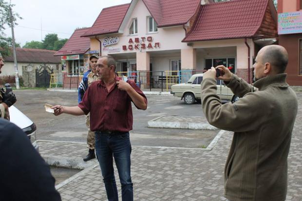 Поранені бійці з Івано-Франківська, Тернополя та Запоріжжя їхали на реабілітацію. Проте, водій не хотів зважати на пільг