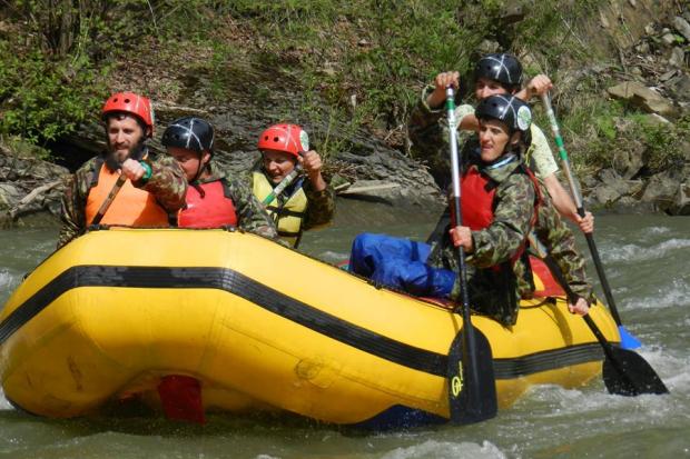  Рафтинг - найцікавіша сторінка активної програми "Черемош-Фесту" | Фото: зі сторінки "Черемош-фест"