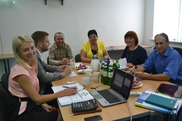 Невдовзі громади отримають кошти на реалізацію соціально-важливих проектів | Фото: прес-служба компанії "Даноша&quo