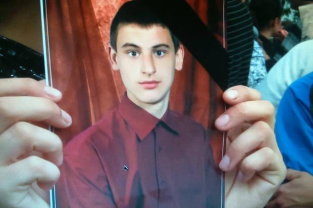 На протест вийшла вся родина Василя Бабінчука та односельчани з Боднарова