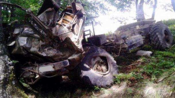 Унаслідок ДТП одна людина загинула. | Фото: ДСНС у Закарпатській області