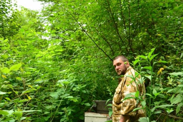 За документами Держкомзему, який виділив 17,8 га для учасників АТО, земля в урочищі "Сад" на околиці Тисменці 