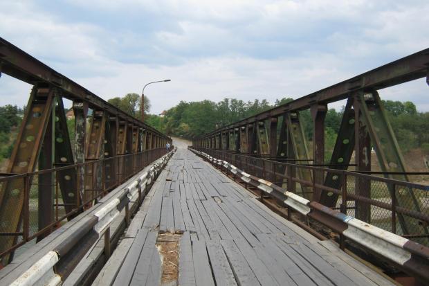 Так виглядає міст у селі Лука Городенківського району | Фото: Газета "Край"