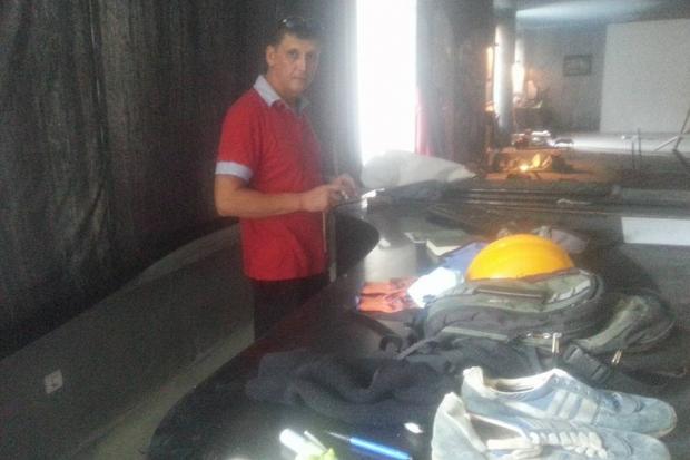 Батько Романа Гурика передав речі Героя &mdash; навіть рюкзак і каскуз Майдану | Фото: Роман Бончук/Facebook