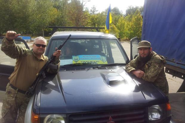 Володимир Безрукий (справа) &mdash; у зоні АТО