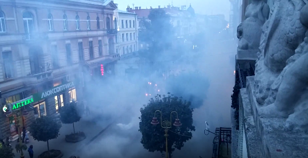 Так на День захисника виглядала "стометрівка" в Івано-Франківську