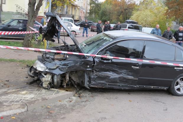 Автомобілі поміщено на майданчик тимчасового утримання. Проводиться перевірка | Фото: прес-служба УДАІ в Івано-Франківсь