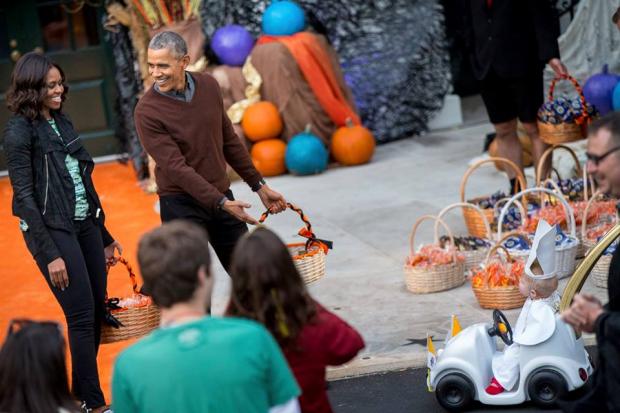 Маленький Папа приїхав до Білого Дому за цукерками. | Фото: U.S. Embassy Kyiv Ukraine/Facebook