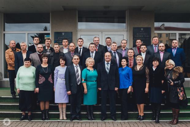 Після завершення всіх урочистостей Волождимир Гаразд запросив увесь депутатський корпус сьомого скликання до спільної па