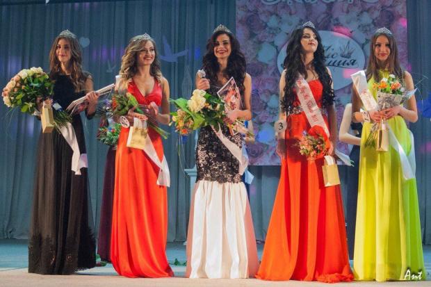 Красуні Коломиї 2015 року | Фото: Андрій Слочак