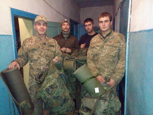 Допомогу отримали бійці 79 десантно-штурмової бригади та батальйон "Фенікс". | Фото: ugcc.if.ua