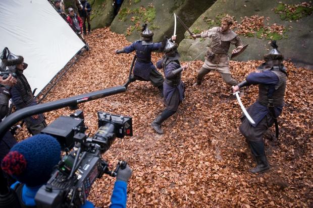 У фільмі Роман Луцький грає богатиря Олешка Поповича.