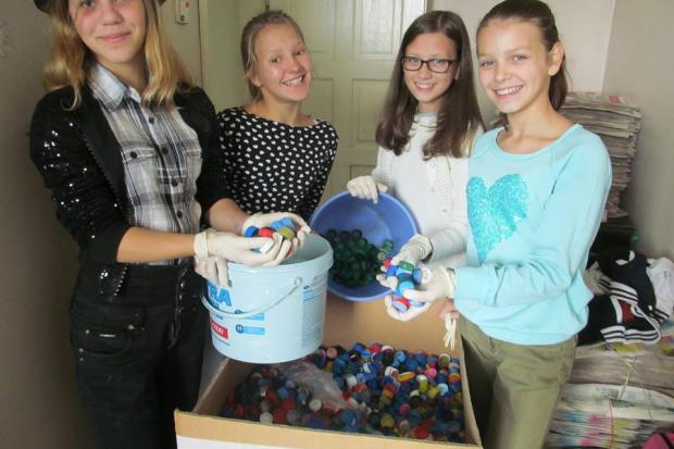 Перша партія кришечок вже відправлена | Фото: прес-служба Долинської міської ради