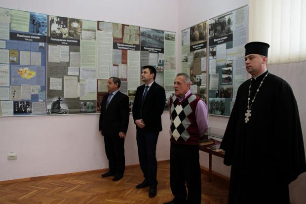 Відкриттям виставки розпочинаються заходи вшанування жертв голоду в Україні в період 1932-1933 років. | Фото: Прес-служб