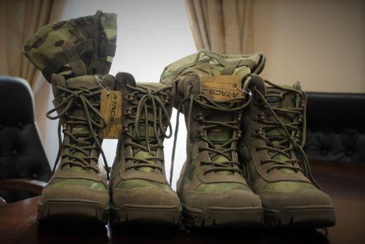 Берци отримають бійці Олексій  Гнитюк та Олег Гуменюк. | Фото: ugcc.if.ua