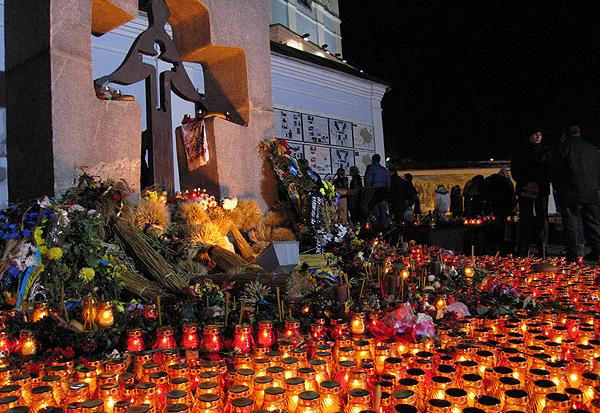 Завтра по всій країні люди запалять у своїх будинках свічки в пам&rsquo;ять про мільйонні жертви Голодомору 1932-1933 ро