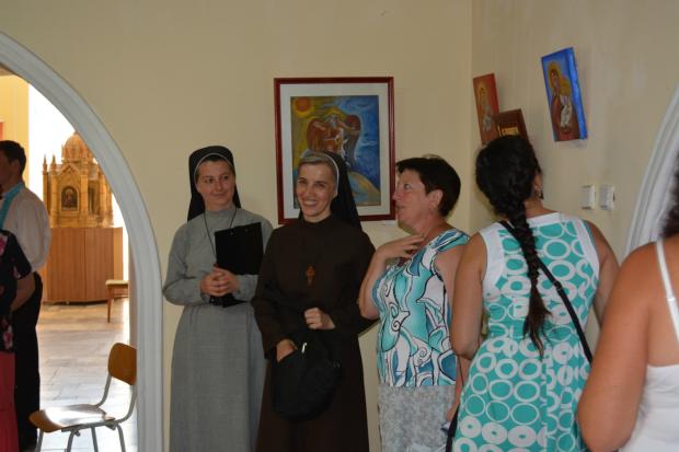 Наразі виставка експонується у Франківську. | Фото: muronosuci.com.ua