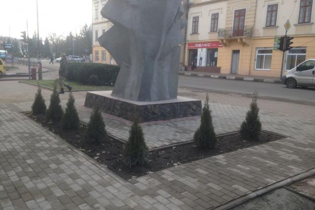 У п'ятницю відбудеться урочисте відкриття пам'ятника | Фото: прес-служба міської ради Снятина