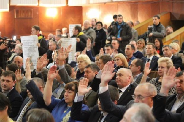 Найбільша фракція &ndash; "Солідарність", у її складі 23 обранці. Головою фракції буде Остап Дзеса | Фото: kur