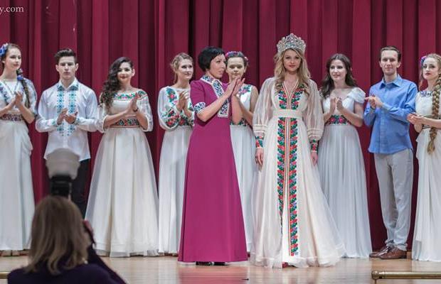 Всі кошти з показу будуть надані благодійній організації Українська Благодійницька Мережа для закупівлі нових ліжок дітя