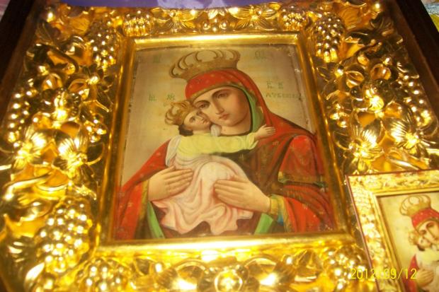 Зафіксовані численні зцілення у минулому і сьогодні, зокрема від онкологічних хвороб, хвороб ніг, голови, зцілення зору.