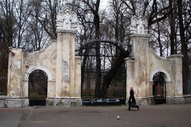 На території Палацу Потоцьких проведуть мистецький перфоманс | Фото: vorobus.com