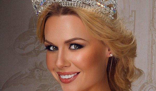 Українка Олена Трибрат отримала титул "Місіс світу-2015"