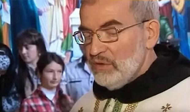 Отець Василь зізнається, що іноді хворих до нього направляють і лікарі, коли бачать, що медицина безсила