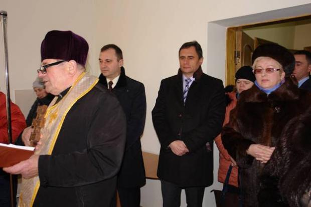 Урочисте відкриття стоматологічного кабінету в селі Бовшів. | Фото: прес-служба Галицької РДА