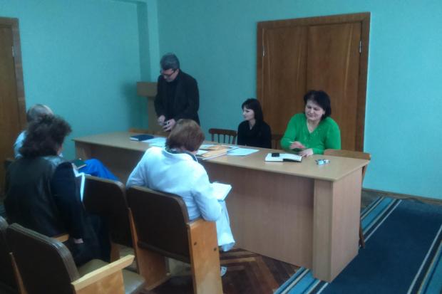 Тендерний комітет розкриває пропозиції у Калуській ЦРЛ  | Фото: Оксана Пілянська 