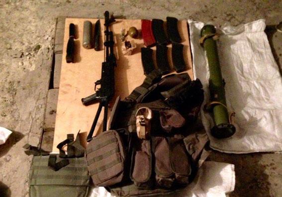 Поліцейськими вилучена зброя та боєприпаси, а також велика кількість ювелірних виробів, комп&rsquo;ютерної техніки та ін