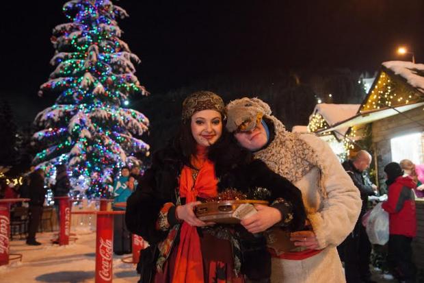  На вечорницях гостей пригощатимуть медовухою з дзвіночками і "завороженими" варениками.