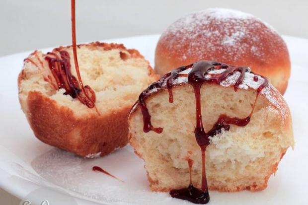 Виявляться, пончики можна пекти у  духовці