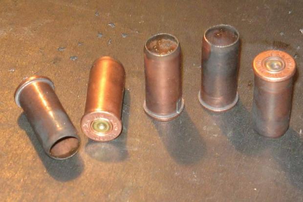 На місці події патрульні знайшли шість гільз